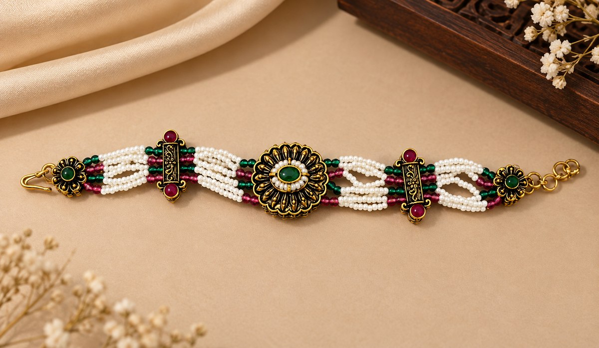 Free Hand Bracelet